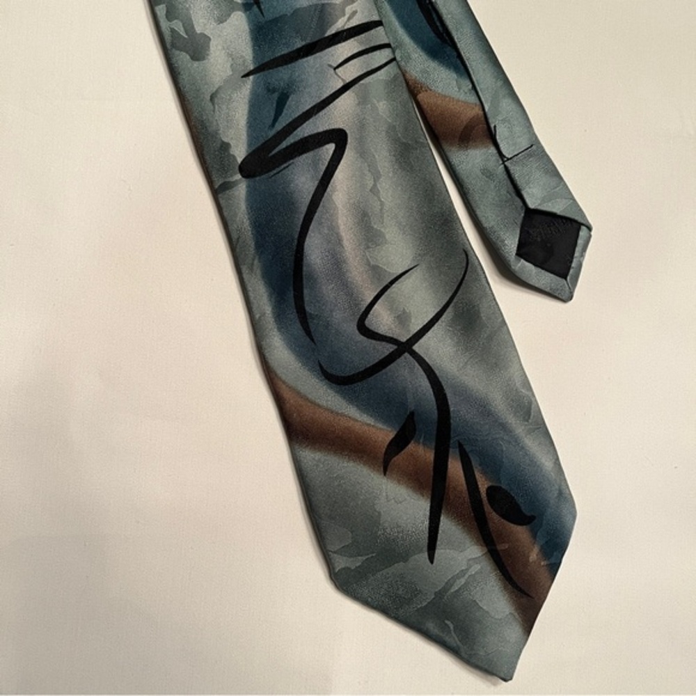 J.Garcia 100% Silk Black Green White Brown Graphic 4 inch Tie